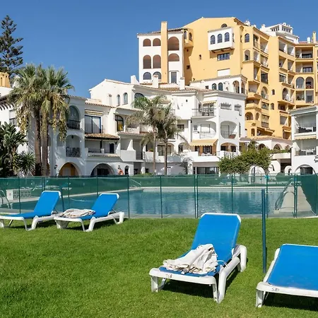 Beachfront Puerto Cabopino * Марбелья