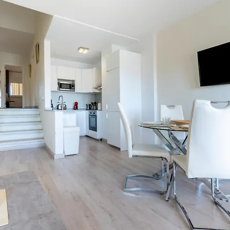 Beachfront Puerto Cabopino Apartment Marbella