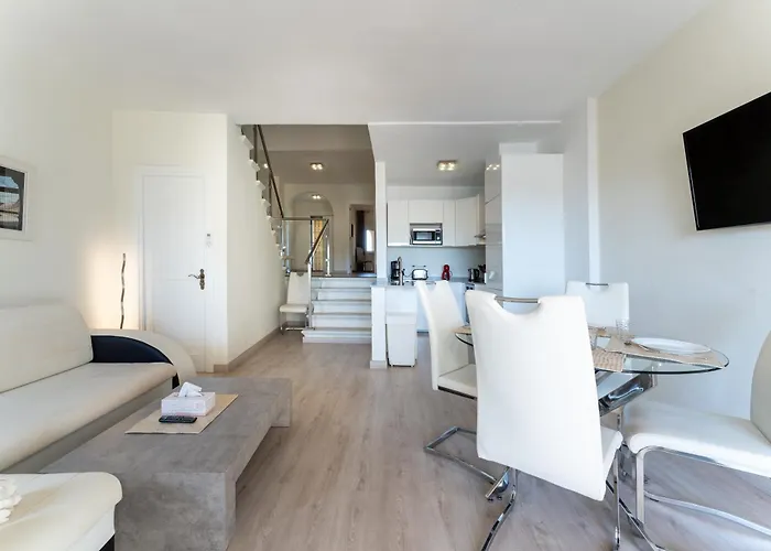 Beachfront Puerto Cabopino