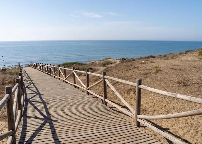 Apartamento Beachfront Puerto Cabopino Marbella