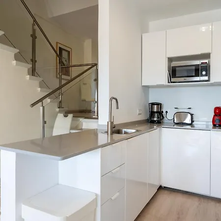 Beachfront Puerto Cabopino Appartamento *